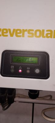 Panel falownika zevesolar Eversol TL3000-20 z błędem Error Code: 3