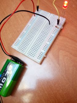 Calculating Apparent, Reactive, and Active Power for Receiver with I=5A, Pn=1000W, Un=230V