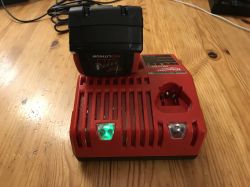 Milwaukiee M12 M18 USA charger conversion to EU, 110V to 220V