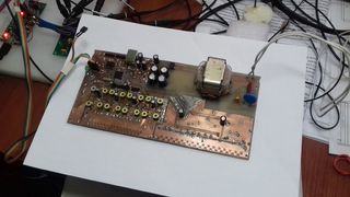 Kontroler perkusji elektronicznej z wyjściem MIDI