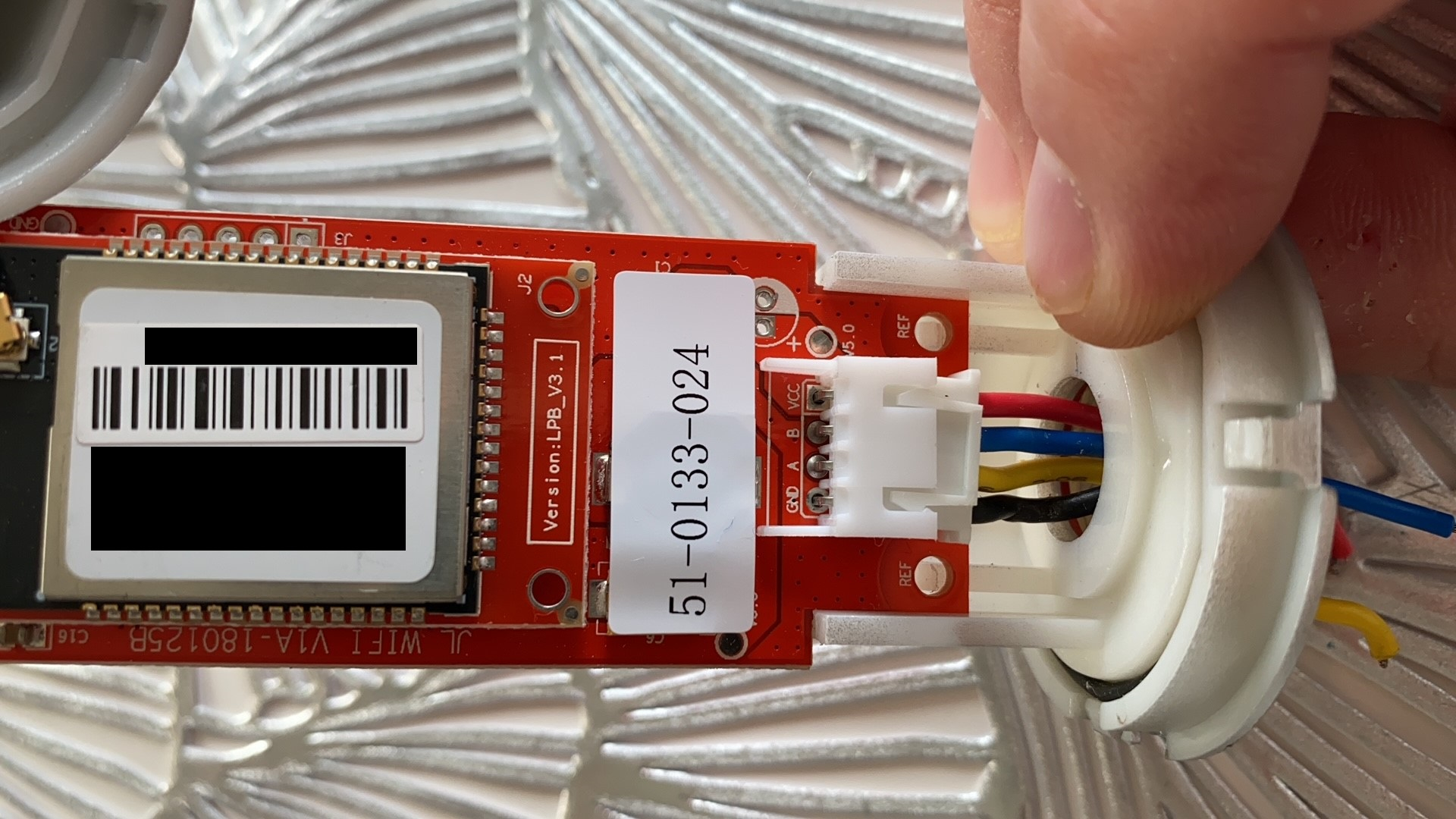 Broken cables at the Data logging stick slot (Solis Inverter)