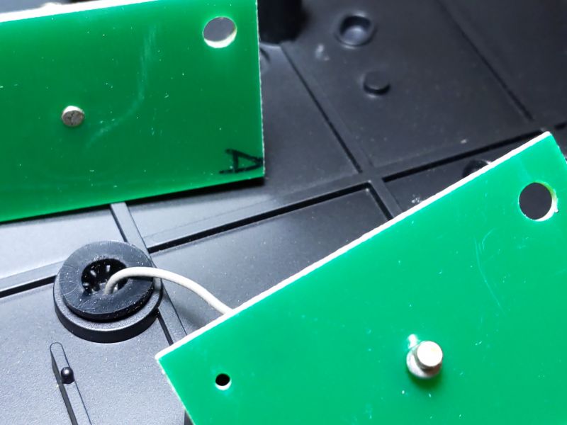 Sonos Play 5 gen1 zmarły po przedawkowaniu kleju, procedura resuscytacji.