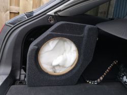 Audi a4 k8 kombi - Podłączenie wzmacniacza do subwoofer a