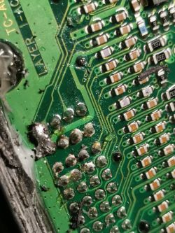 Pinout ECU dla Renault Clio 1.2 16V - Szukam schematu połączeń