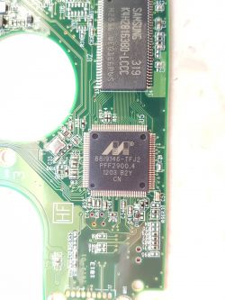WD3200BEKT-00PVMT0 w Dell 1545 nie wykrywany, klika - co robić?