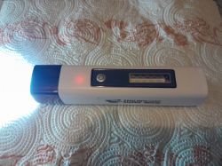 Recenzja latarki z funkcją powerbanku z Biedronki - użytkowanie i funkcje