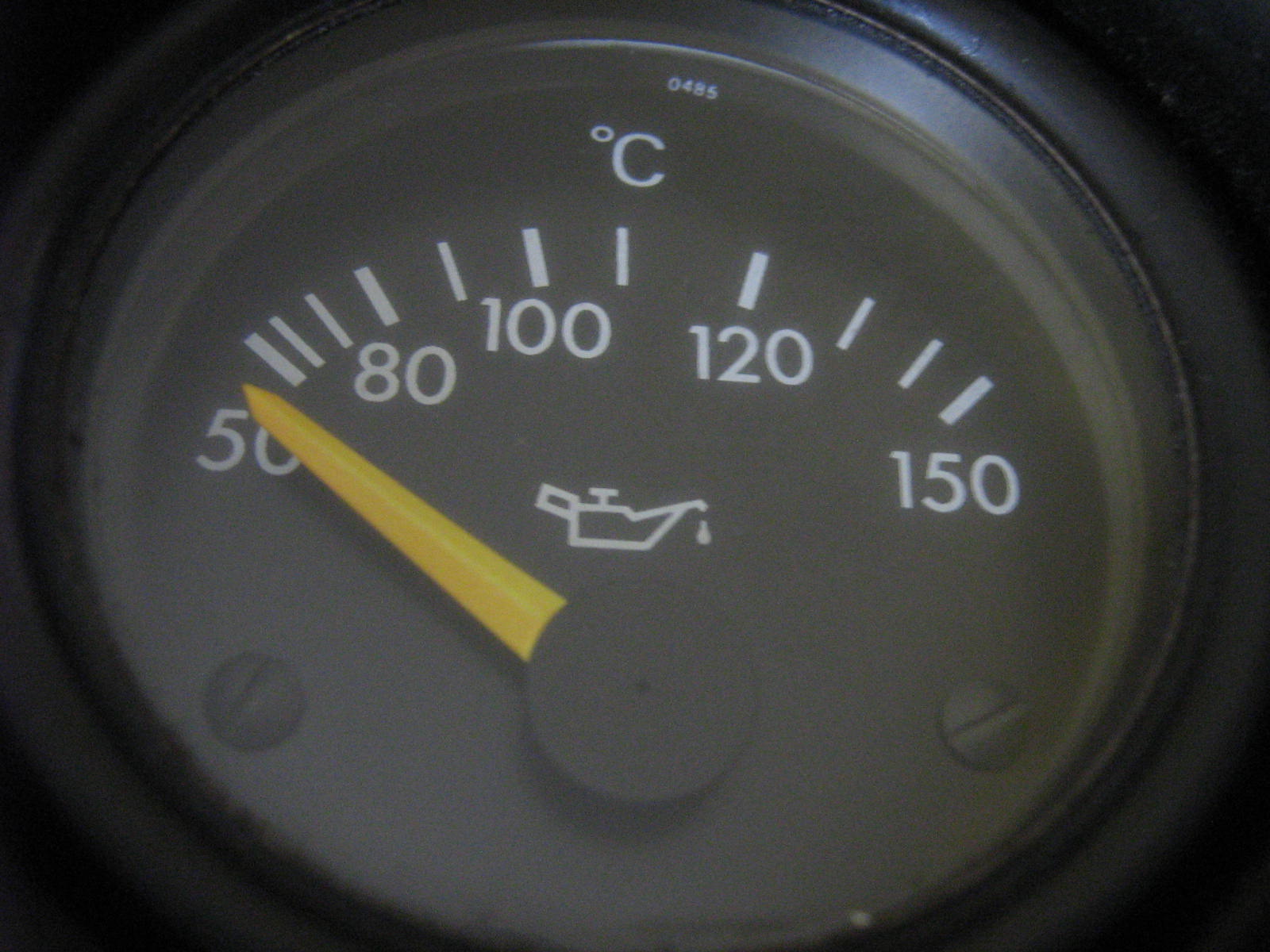 Wskaźnik temperatury oleju VDO jakiś Mercedesjak podłączyć?