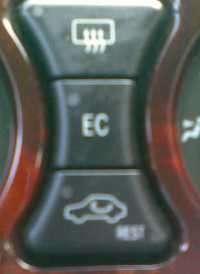 Mercedes E220 D i dziwny przycisk... Mercedes E220 D i dziwny przycisk...