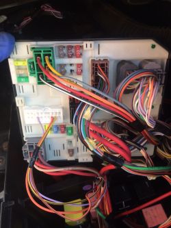 Renault Master III 2.3 dci 2014r - Brak świateł obrysowych