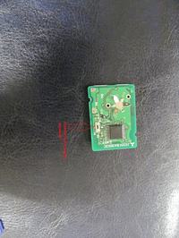 MAZDA 5 - Identyfikacja i zakup rezonatora kwarcowego na płytce elektroniki