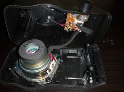 Creative A220 Speakers Mini-Din 9-Pin Plug Replacement: Diagram and Soldering Guide