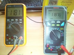 Pomiar napięcia wyjściowego z prostownika 12V Sanwa PC7000 Pomiar napięcia wyjściowego z prostownika 12V Sanwa PC7000