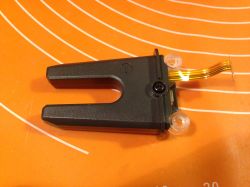 UNI-T UT256 Amperomierz widełkowy - krótki opis, wnętrze, zastosowanie.