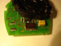 Jak zidentyfikować urwany układ w pilocie Rover 75? Cewka czy dioda?