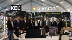 Stoisko firmy Plastrol z zespołem pracowników podczas targów Energetab 2025