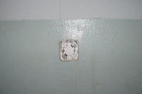 Pass-through Sockets Wiring: Safely Connecting 3x2.5mm² Wires for Daisy-Chaining