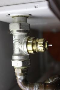Deaerated Heater Remains Cold: Troubleshooting Central Heating Block & Water Release Methods