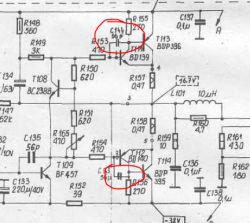 Fragment schematu z zaznaczonymi kondensatorami 56 pF w układzie tranzystorowym