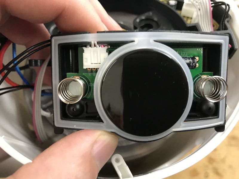 Control module with dial and springs inside the SMART06B kettle handle