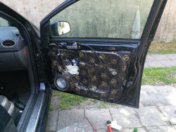 Jakie mocniejsze głośniki 5x7 lub 165mm do Ford Focus MK2 pod Sony 6000?