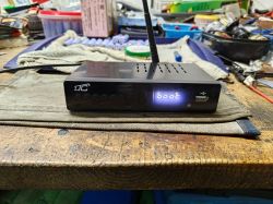 Wnętrze i szybka naprawa dekodera DVB-T2 LTC LXHD203