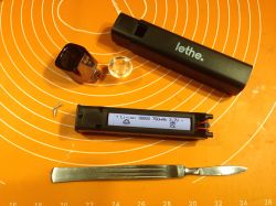 Recenzja latarki z funkcją powerbanku z Biedronki - użytkowanie i funkcje