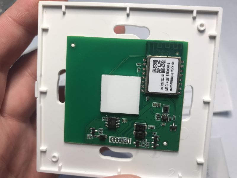 Interior of Meross MSS550 switches, MRE3S module, Mediatek ARM MT7682, catalogue note