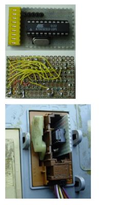 Mikrokontroler AT90S2313 na płytce prototypowej i zamontowany w złączu brązowej kostki