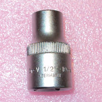 Poszukuje kluczy do samochodu - domu dla Amatora mechanika ale dobre.