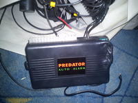 Jak rozpoznać model alarmu Predator w Oplu Astra F 1992?