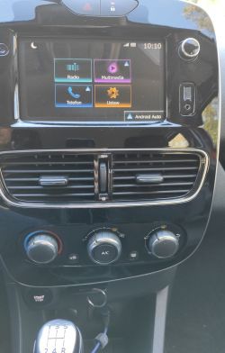 Wymiana radia fabrycznego Visteon R013-X87-X98 na Media Nav w Renault Clio IV