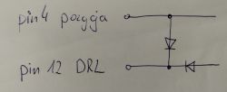 Ręczny schemat elektryczny z dwiema diodami między pinami 4 (pozycja) i 12 (DRL)