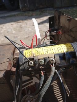Mar-Pol BX1-300C - jak podłączyć wentylator 230V przy zasilaniu 400V?