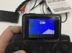 Minitest: S10/G10 520 in 1 portable console/gamepad, interior presentation