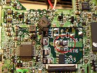 Aparat fotograficzny HP 735 nie włącza się.