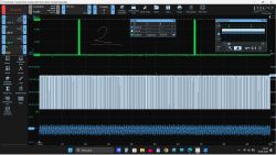 Zrzut ekranu z oscyloskopu pokazujący przebieg sygnału alternatora w pełnym obciążeniu dla Mazda CX-9.