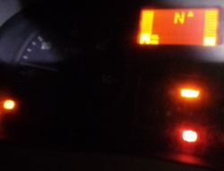 Renault Master 2006 - brak sterowania wtryskami, szukam schematu elektryki