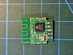 Electronic module with PCB antenna and integrated circuit on cutting mat