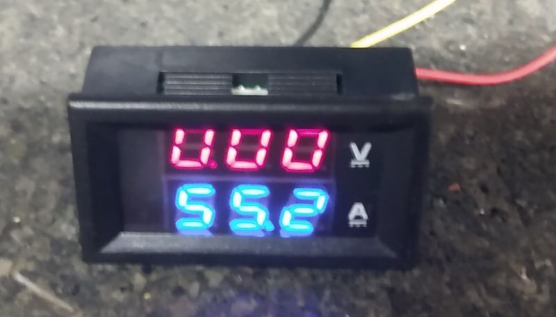 Panelowy woltomierz/amperomierz 100V/50A, kolejne wcielenie DSN-VC288