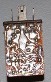 Przekaźnik spryskiwaczy reflektorów 431955535 czas działania