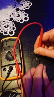 Jak sprawdzić tranzystor BUK9628 w przetwornicy bixenon Zafira B?