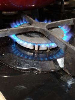 Kuchnia gazowa Whirlpool, palnik