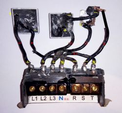 Identyfikacja chińskiego urządzenia "intelligent servo transformer"