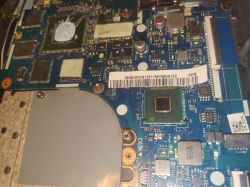 Lenovo Y50-70 - Nie reaguje po podłączeniu ładowarki: diagnoza i naprawa