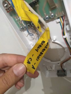 Jak podłączyć domofon Wekta TK6 z 3+1 żyłami? Instrukcje i wskazówki