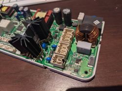 Expres Siemens EQ7 TK76009 - Nie włącza się - zapala LCD i gaśnie