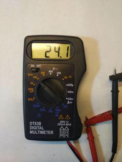 Bardzo tani Mini Multimetr DT83B - Test / Recenzja / Opis Bardzo tani Mini Multimetr DT83B - Test / Recenzja / Opis