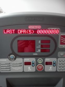 Bieżnia StarTrack pro Elite komunikat "check speed system"