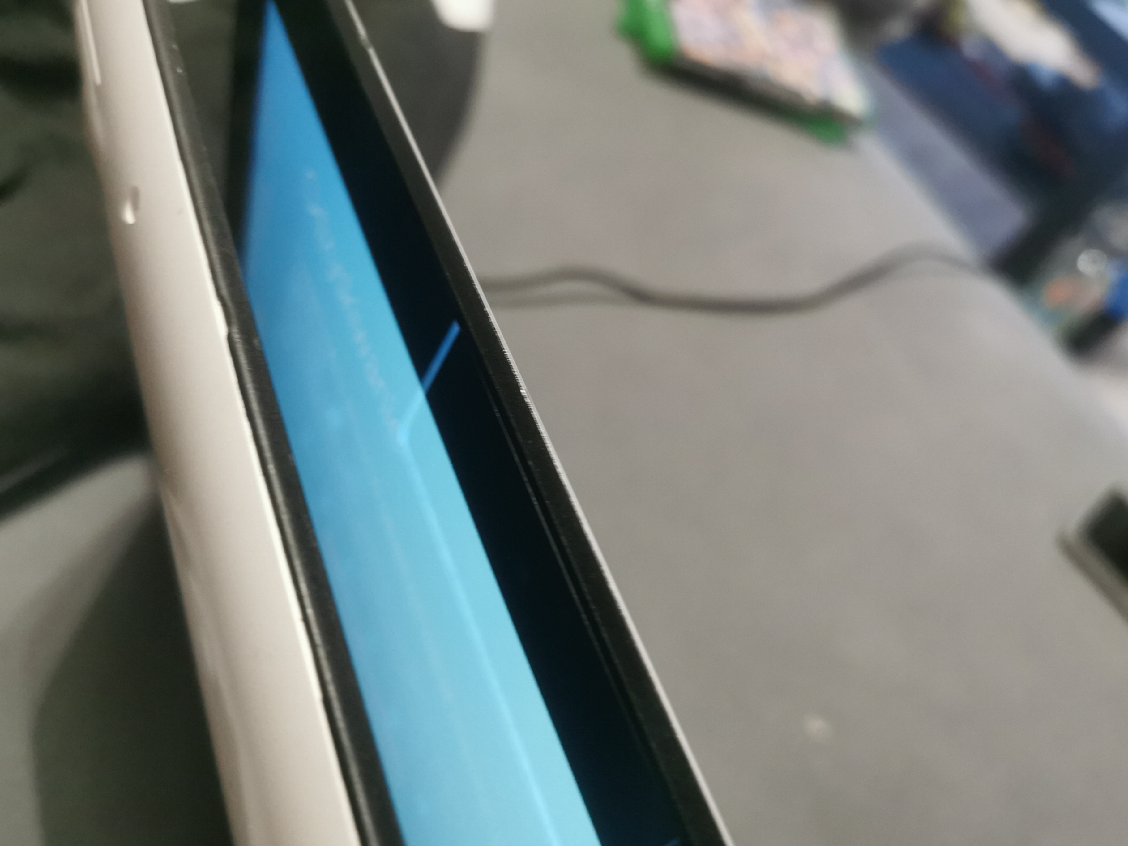 Laptop Lenovo Yoga 300 Dziwny problem z uruchomieniem