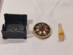 Rozłożony potencjometr z Sony MHC-4700.